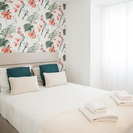 Nazare One Bedroom, 2 Mins From The Beach Buitenkant foto