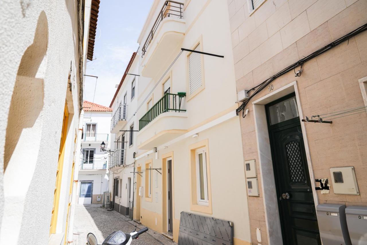 Nazare One Bedroom, 2 Mins From The Beach Buitenkant foto