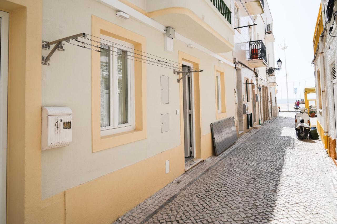 Nazare One Bedroom, 2 Mins From The Beach Buitenkant foto